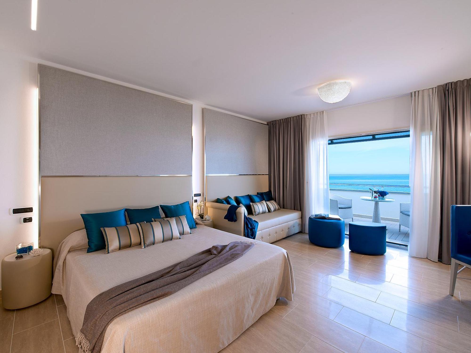 Hotel I Ginepri Марина-ди- Кастаньето Экстерьер фото
