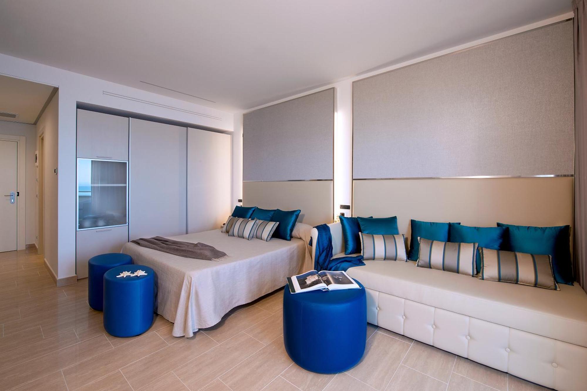 Hotel I Ginepri Марина-ди- Кастаньето Экстерьер фото