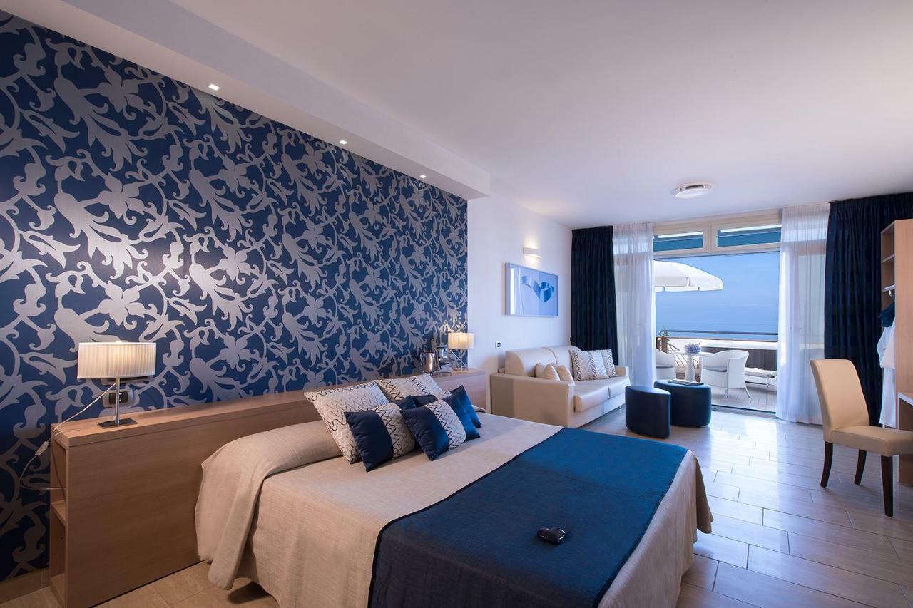 Hotel I Ginepri Марина-ди- Кастаньето Экстерьер фото